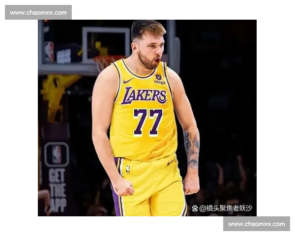 聚焦近期国际足坛与篮坛巅峰对决及赛场风云变幻深度解析走势前瞻 - 副本 (4) 聚焦近期国际足坛与篮坛巅峰对决及赛场风云变幻深度解析走势前瞻 - 副本 (4)