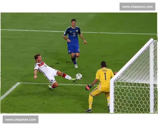 足球比赛录像深度解析与精彩瞬间全景回顾专题战术策略解析经典版 - 副本 - 副本 (5)