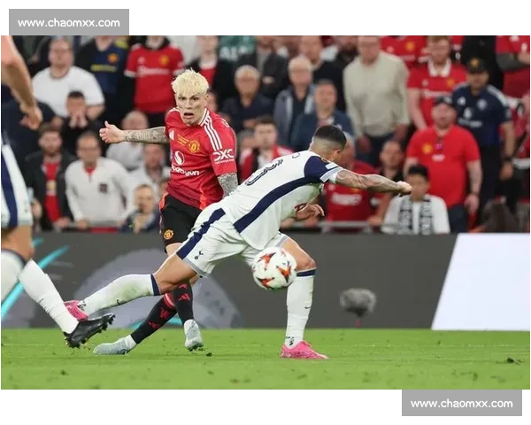 赛前全方位解析：球队状态、战术部署与关键球员预测分析 - 副本 (3)